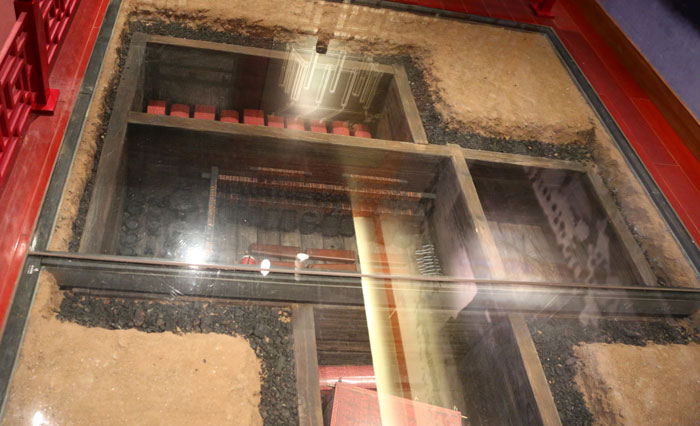 曾侯乙墓槨室模型照片 曾侯乙墓槨室模型照片